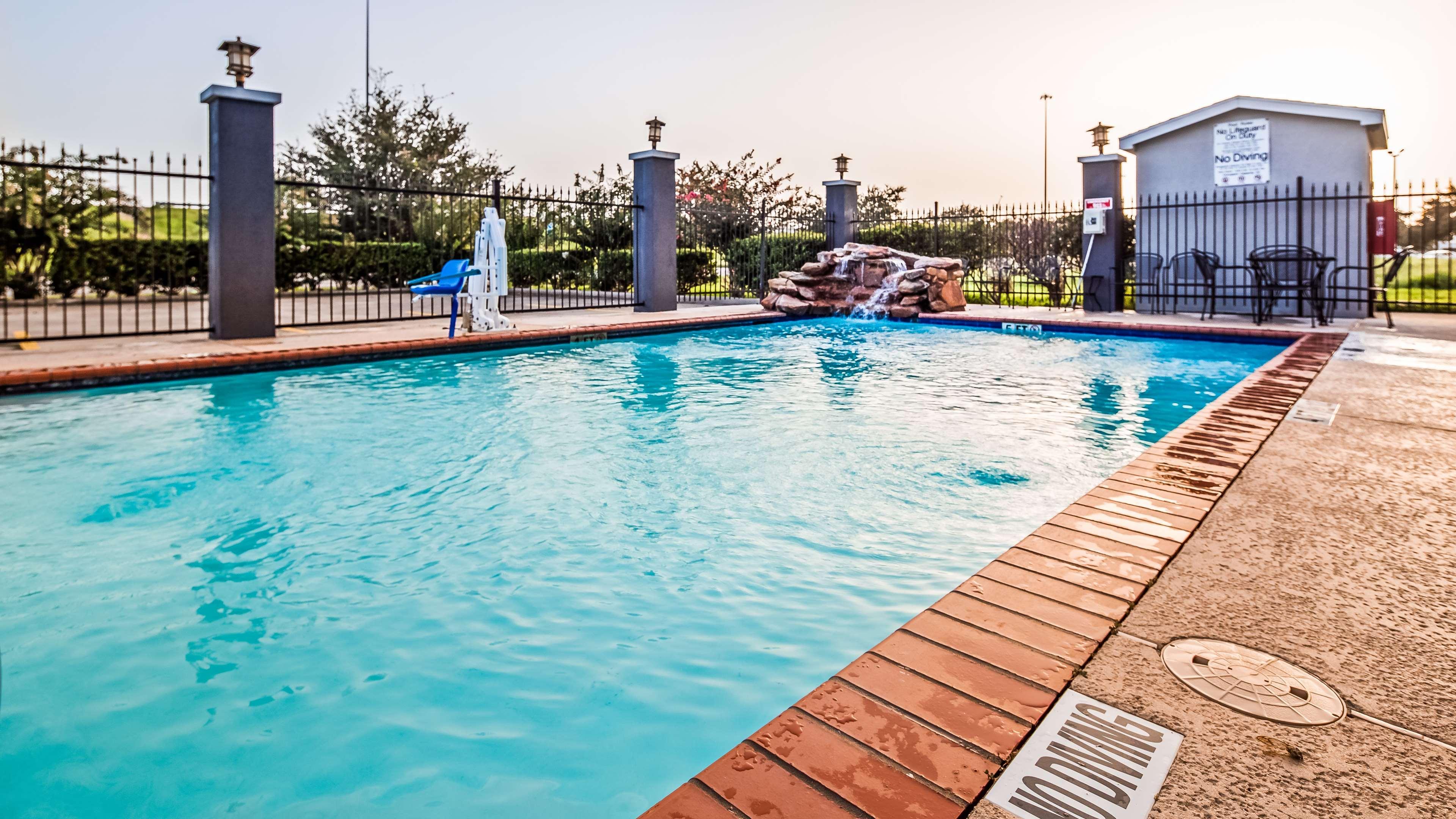 Surestay Plus By Best Western Texas City I-45 Exteriör bild